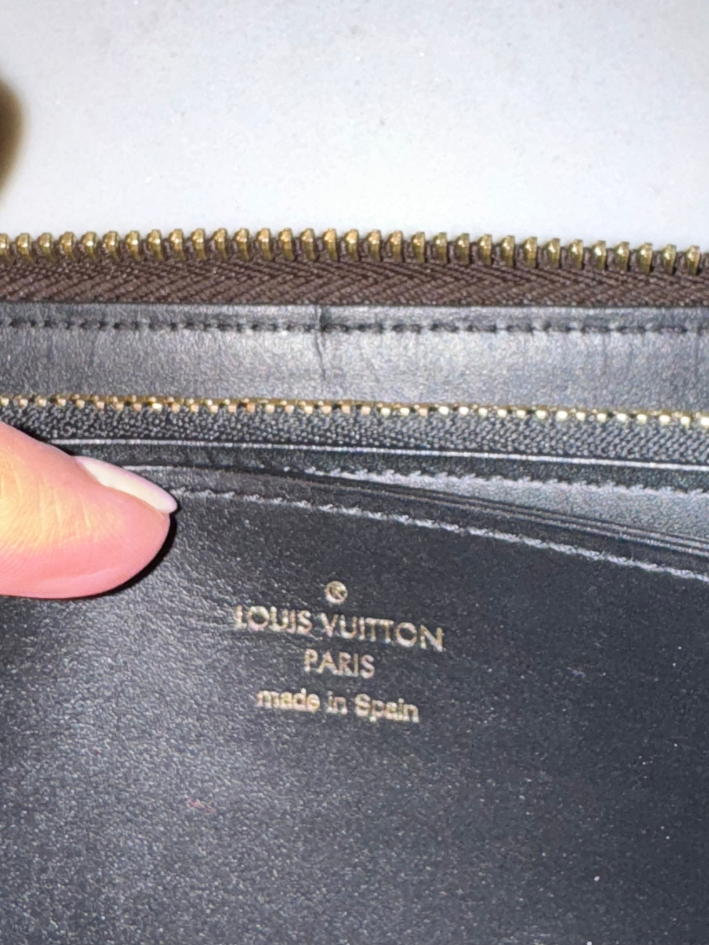 LOUIS VUITTON Time Trunk Damier Ebene Zippy Wallet Gold Hardware...SUPER RARE! (Pre-Loved)