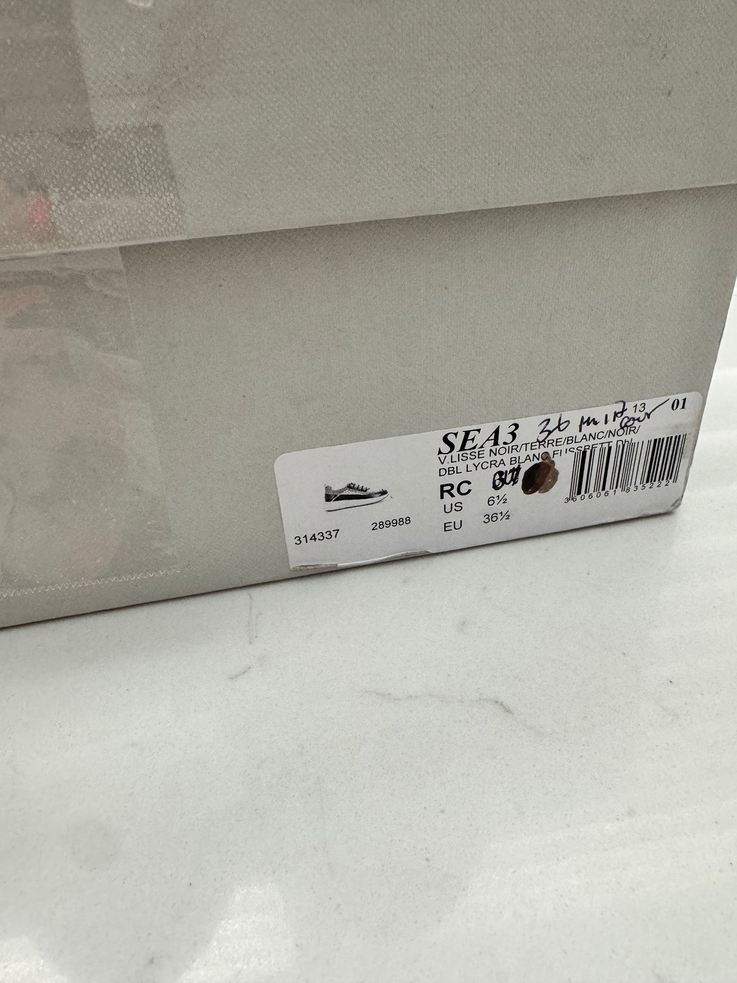 Robert Clergerie Sea 3 trainer/sneaker (New) Size: 6.5