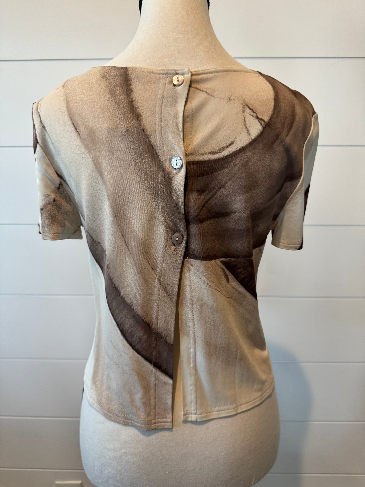 CHANEL Cream & Tan Shirt Sleeve