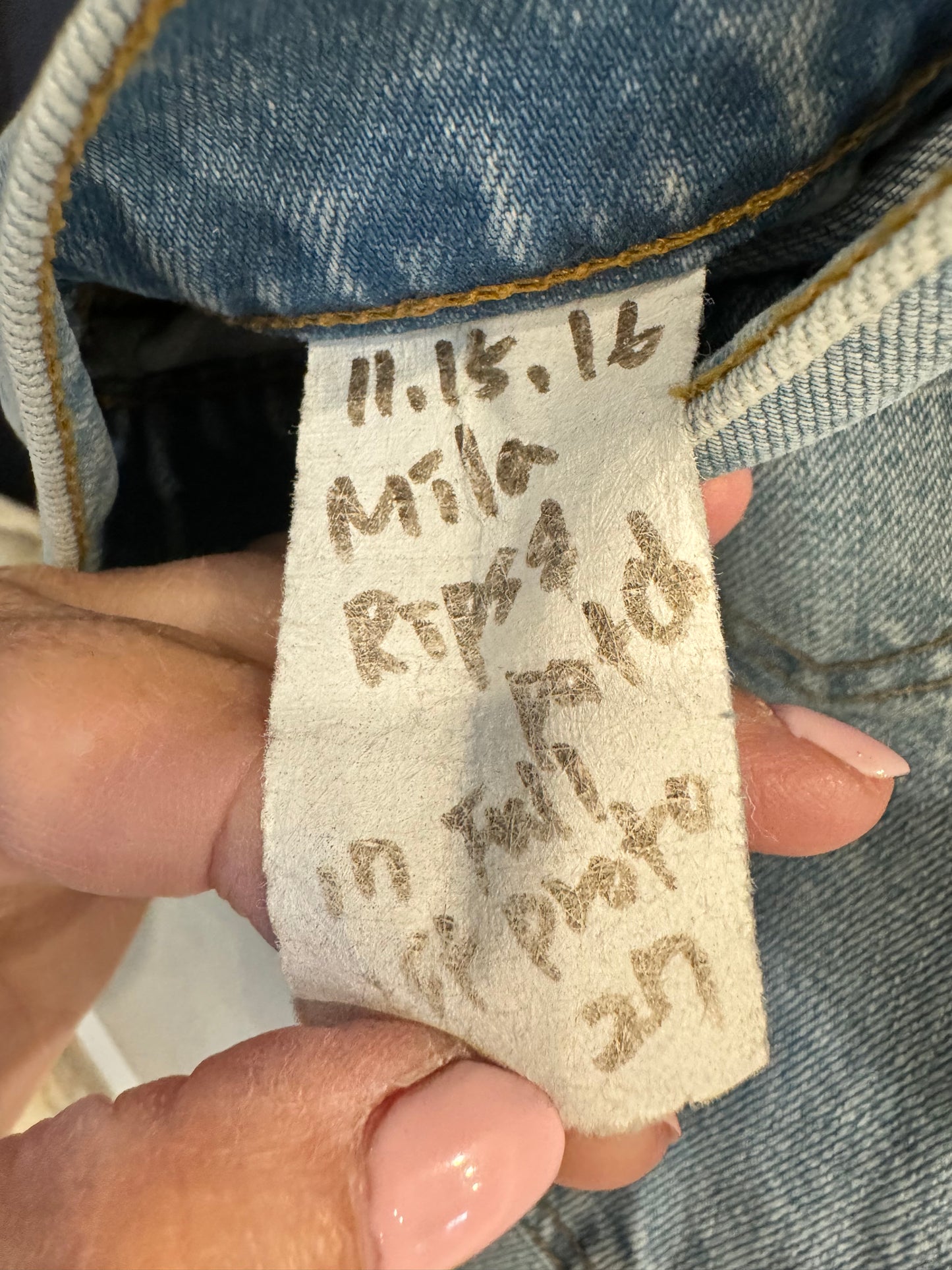 DEREK LAM 10 CROSBY Mila Mid-Rise Girlfriend Distressed Jean (New) Size: 27
