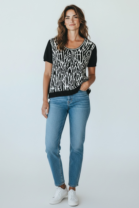 St. John Black & Ivory Abstract Animal Print Knit Top Size L Large Short Sleeve