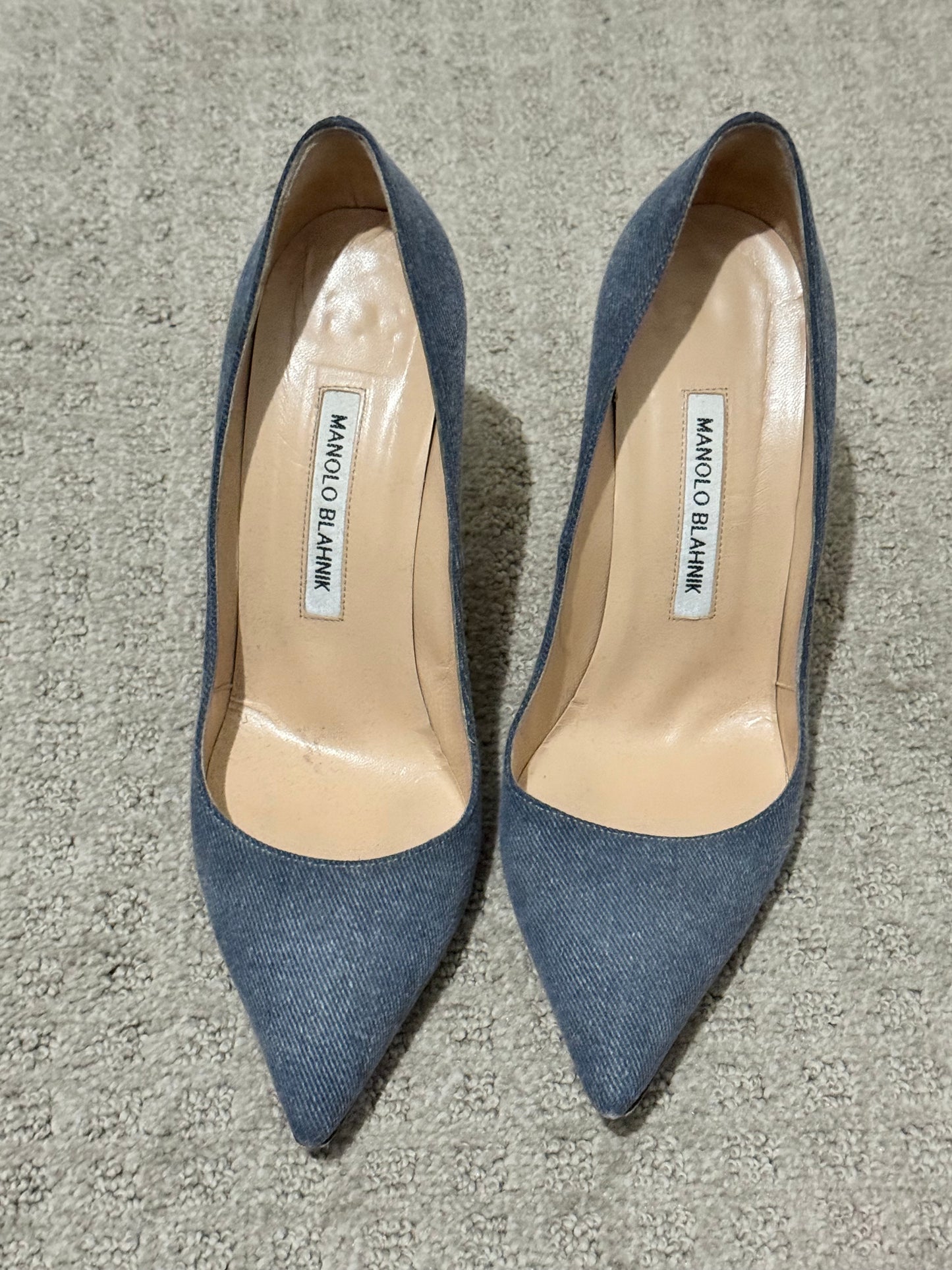 MANOLO BLAHNIK BB 105 Dk Blue Denim Shoes Pumps Size: 38 (Preloved)