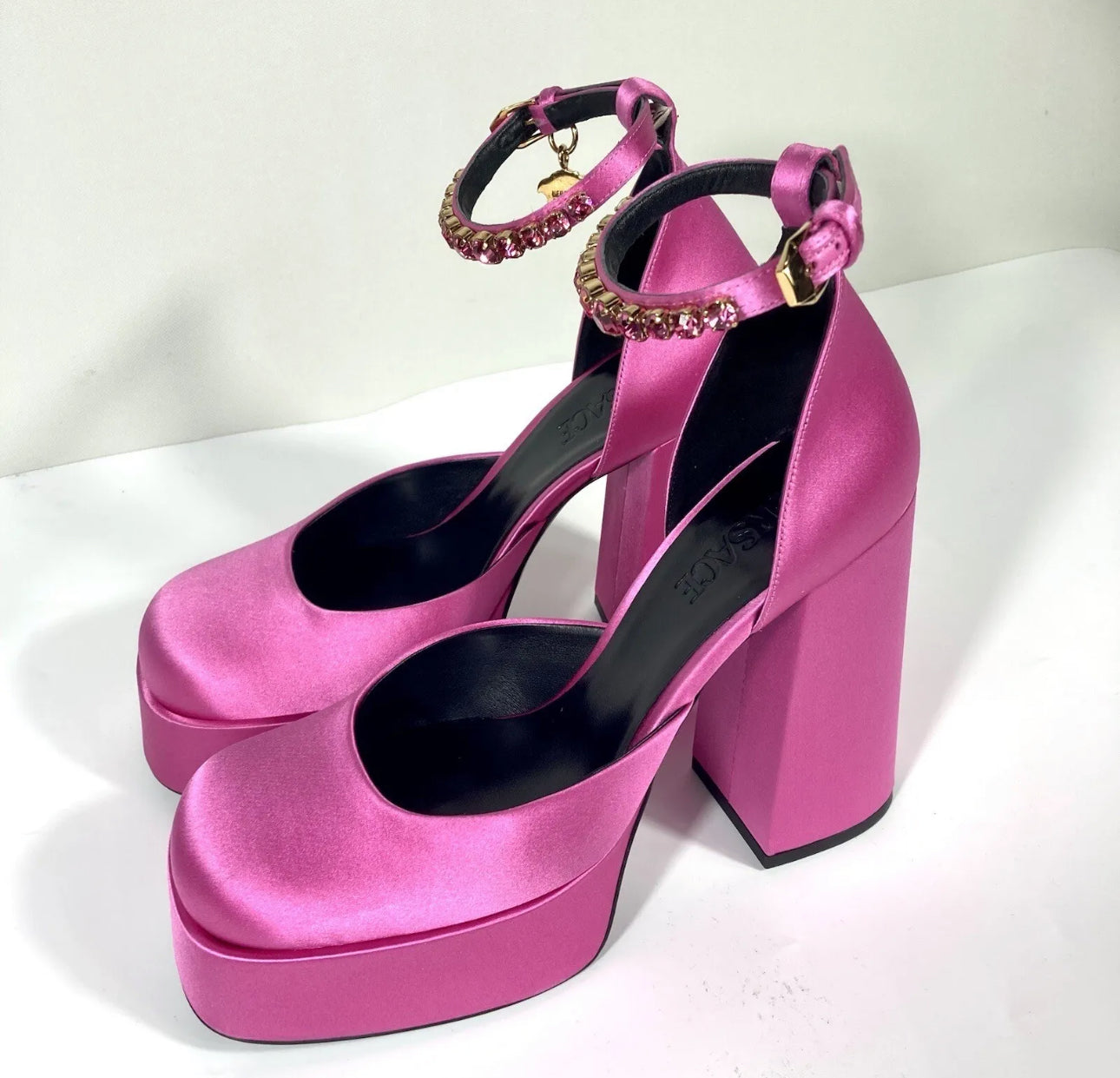 VERSACE - Medusa Aevitas Platform Pumps Pink Paradise Size: 37 (New)