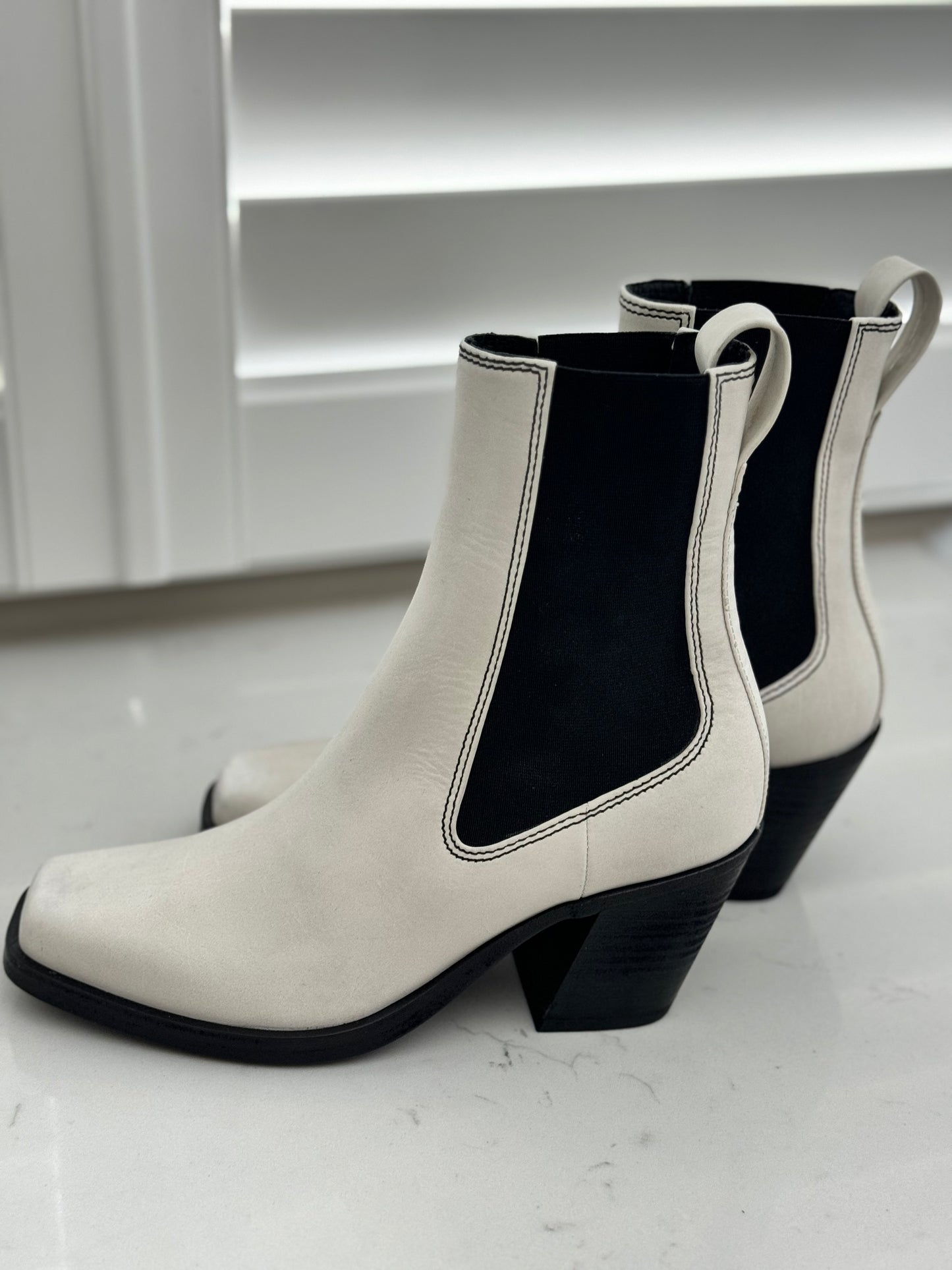 Rag & Bone - Axis Block Heel Chelsea Boots (New) Size: 7.5