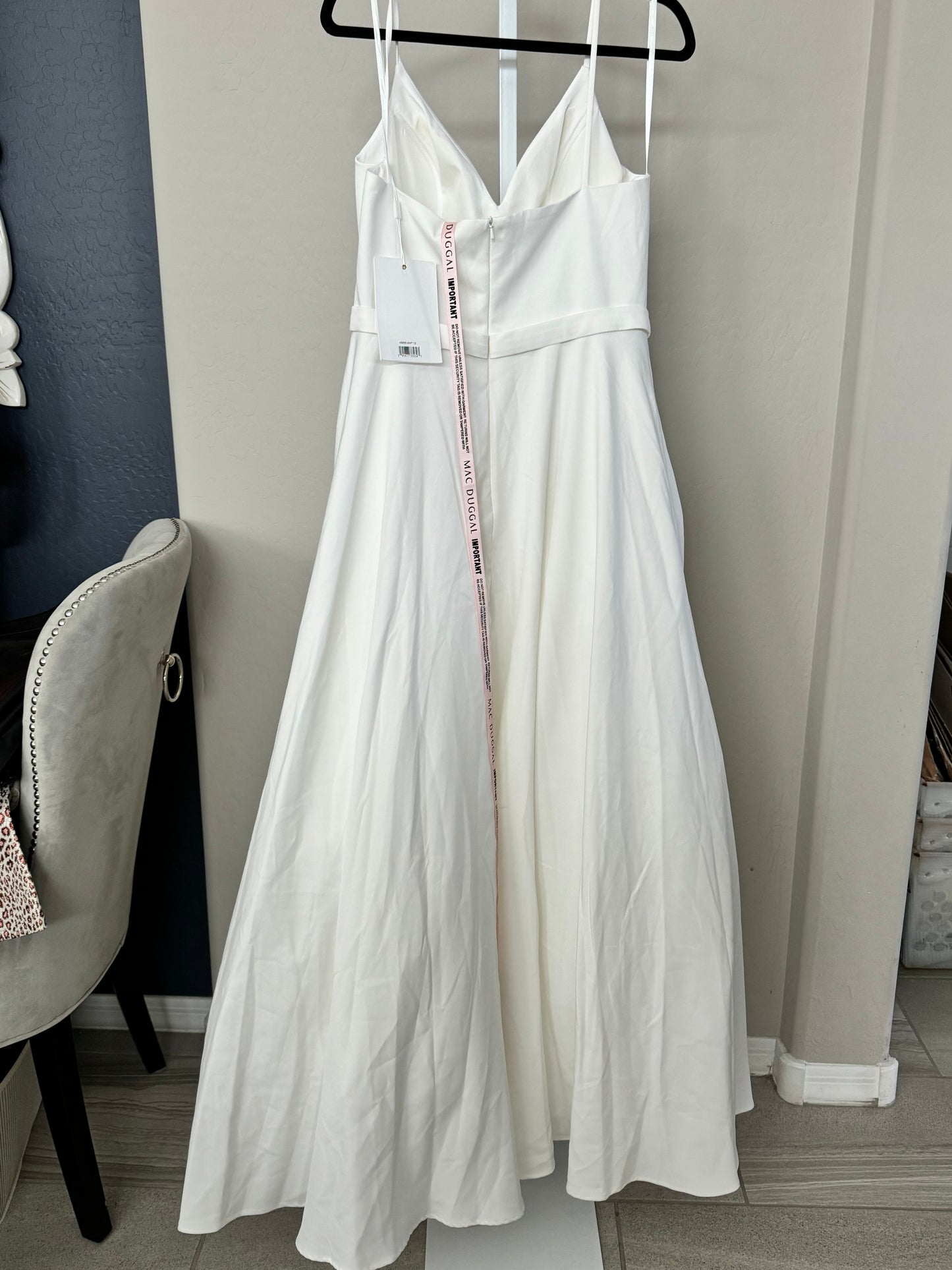 MAC DUGGAL Classic White A-Line V-Neck Ballgown (New) Size: 12