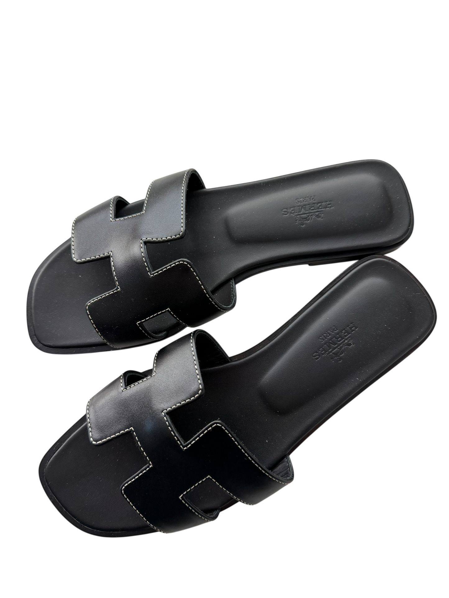 Hermes Black Oran with Contrast Stitching Size: 6.5 (New)