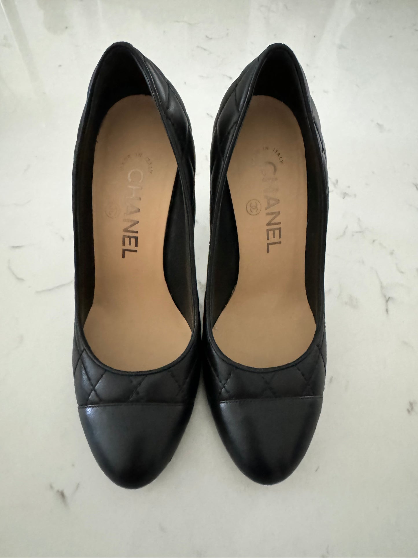 CHANEL Lambskin Quilted Black CC Cap Toe Pumps (Pre-Loved) Size: 35/US 5